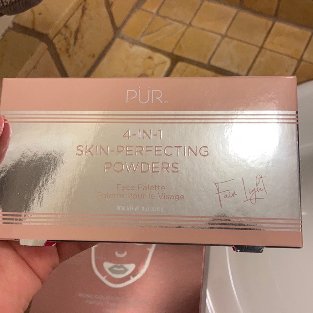 PUR - 4-in-1 Skin-Perfecting Powders